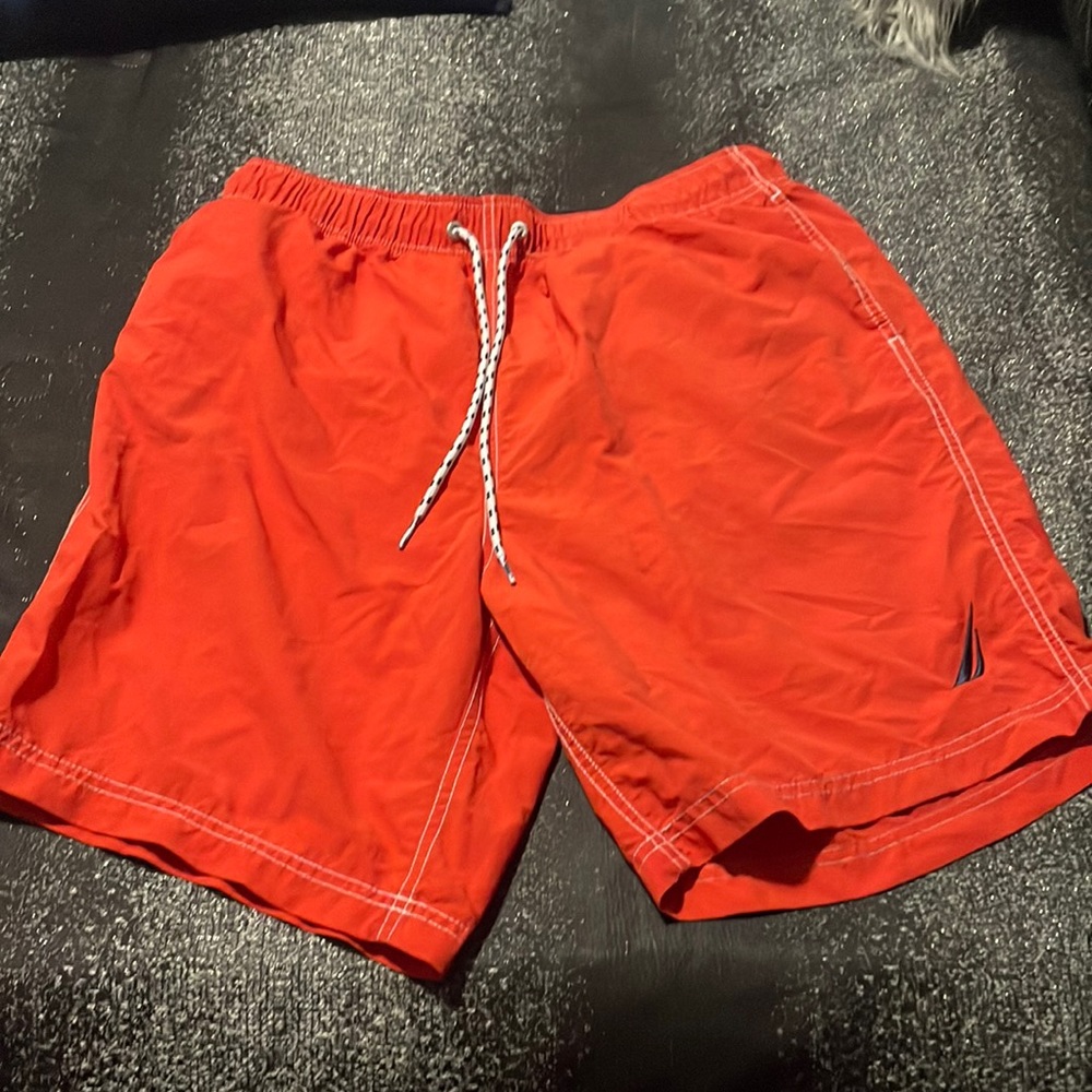 Nautica shorts men’s size L